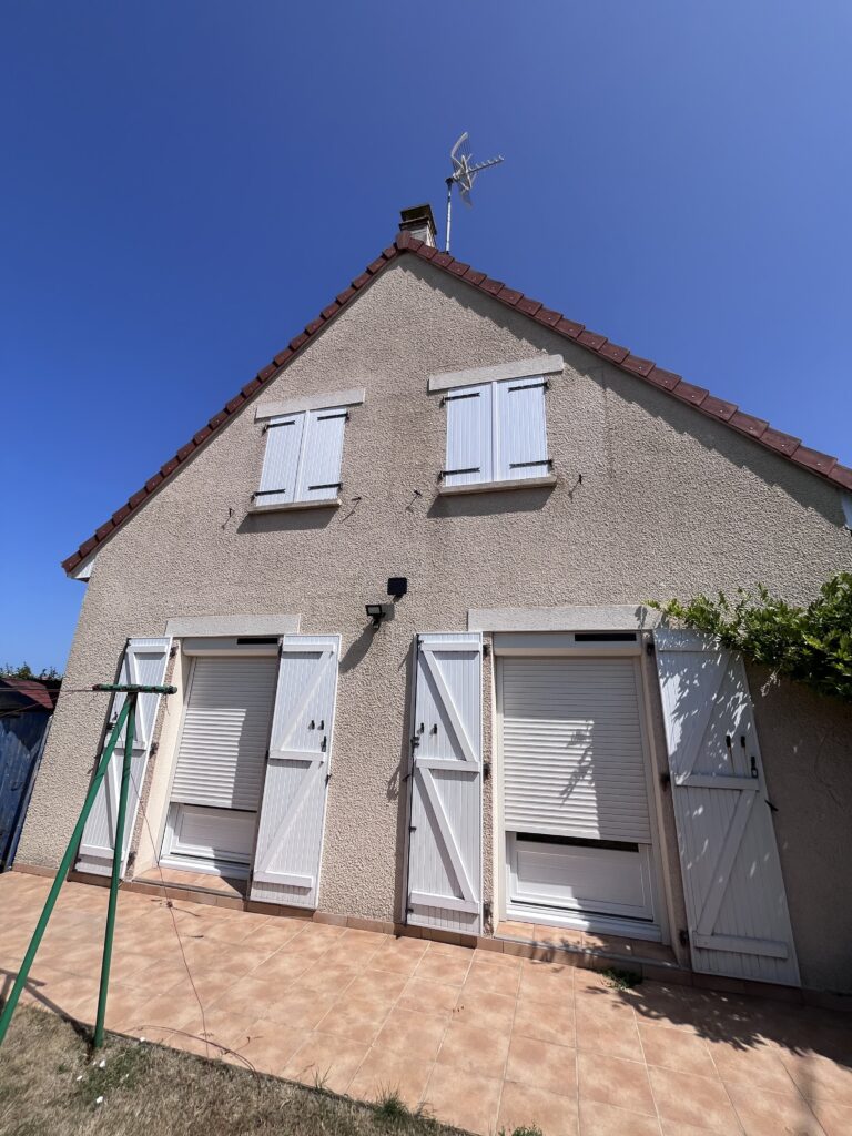 façade après nettoyage à Saint-Aubin-sur-Mer